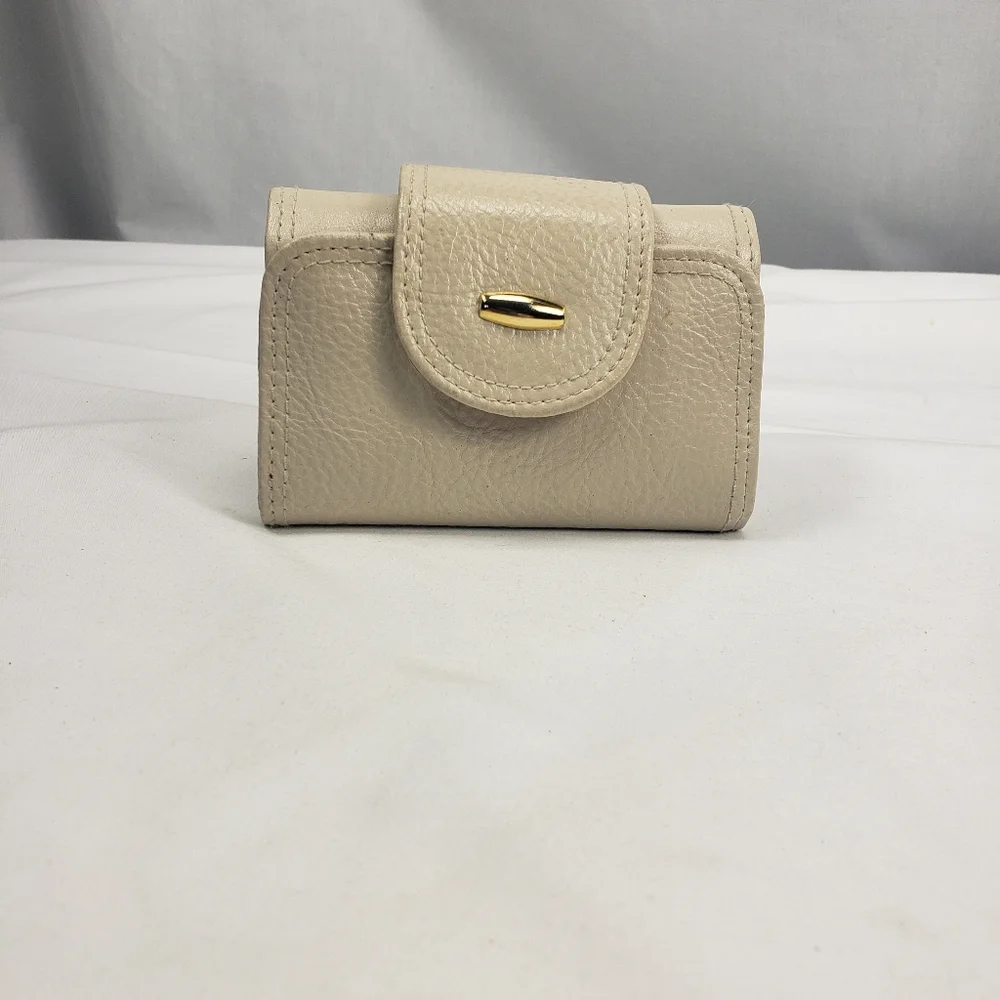Basic Editions Small Wallet - Picture 1 of 8